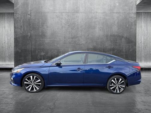 2022 Nissan Altima SR Intelligent AWD