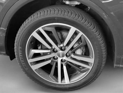 2020 Audi Q5 Premium Plus 55 TFSI e quattro S tronic