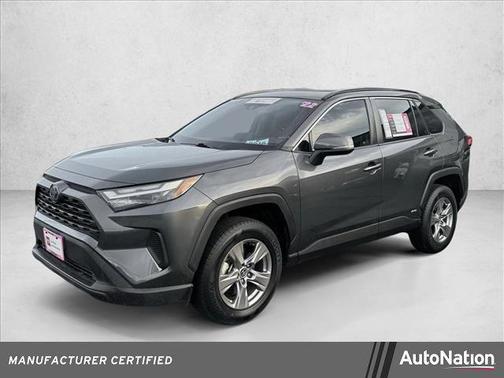 2022 Toyota RAV4 Hybrid XLE