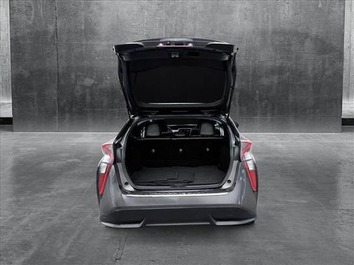 2016 Toyota Prius Three Touring