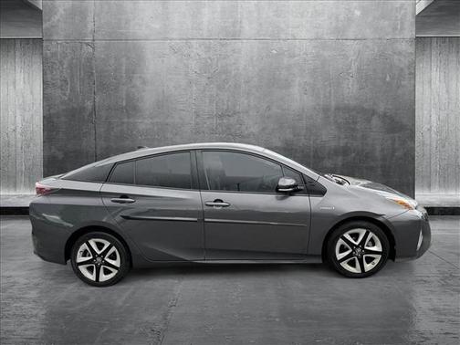 2016 Toyota Prius Three Touring