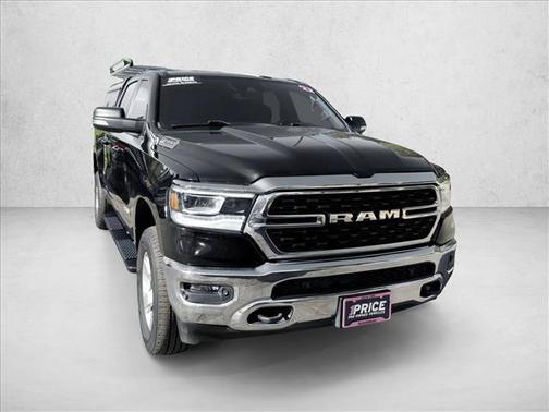 Diamond Black Crystal Pearlcoat 2022 RAM 1500 Big Horn/Lone Star