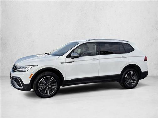 2024 Volkswagen Tiguan 2.0T Wolfsburg Edition