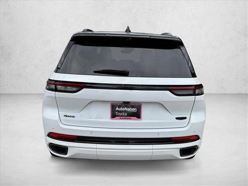 Bright White Clearcoat 2023 Jeep Grand Cherokee 4xe Summit