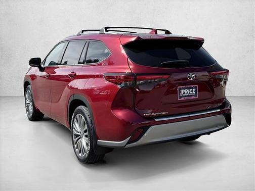 Ruby Flare Pearl 2022 Toyota Highlander Platinum