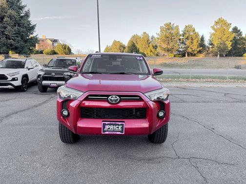 2024 Toyota 4Runner SR5