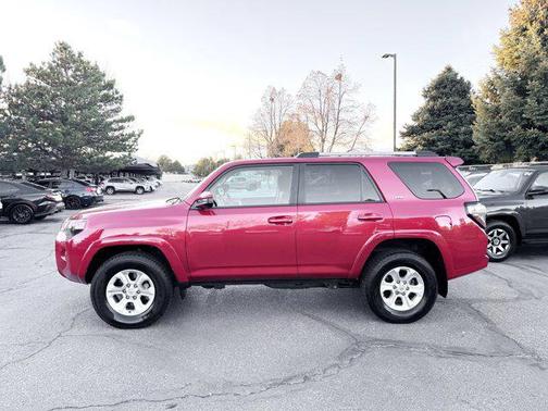 2024 Toyota 4Runner SR5