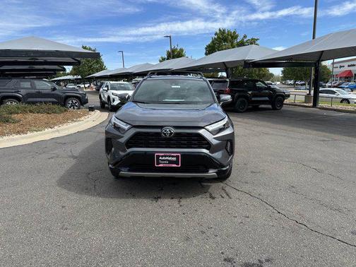 2025 Toyota RAV4 Hybrid SE