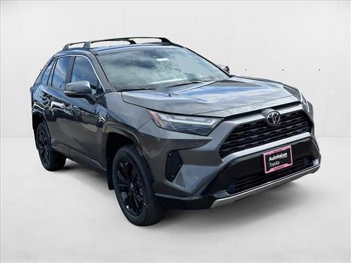 2025 Toyota RAV4 Hybrid SE