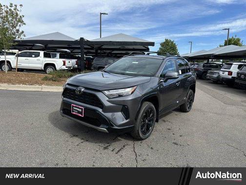 2025 Toyota RAV4 Hybrid SE