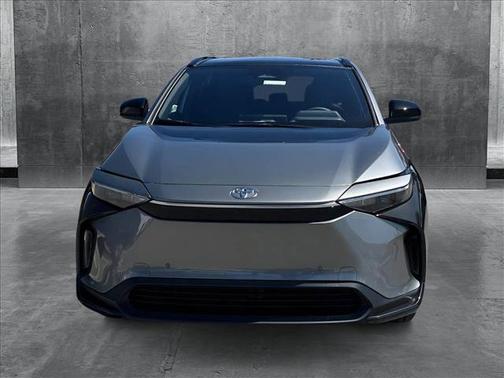 2025 Toyota bZ4X XLE