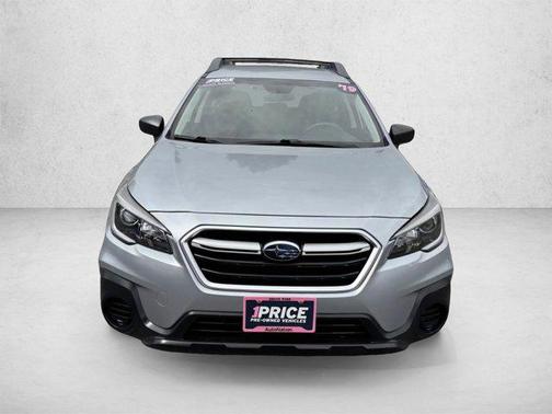 Ice Silver Metallic 2019 Subaru Outback 2.5i