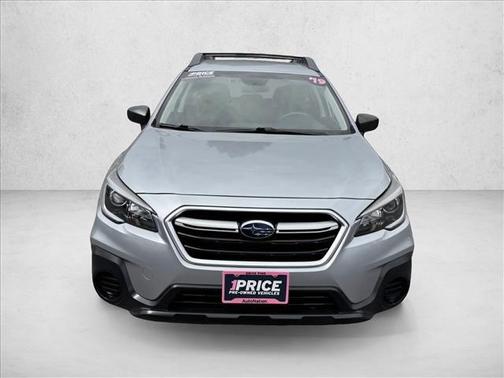 Ice Silver Metallic 2019 Subaru Outback 2.5i