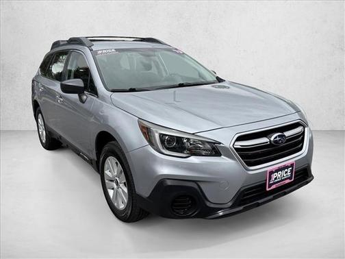 Ice Silver Metallic 2019 Subaru Outback 2.5i