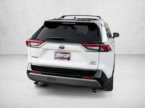 2021 Toyota RAV4 Hybrid SE