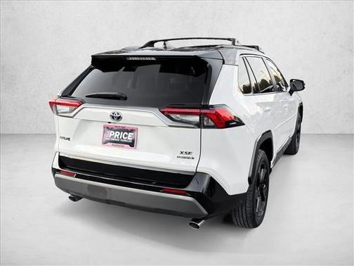 2021 Toyota RAV4 Hybrid SE