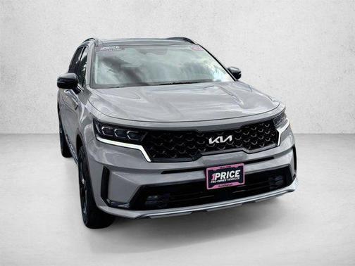 Wolf Gray 2022 Kia Sorento SX