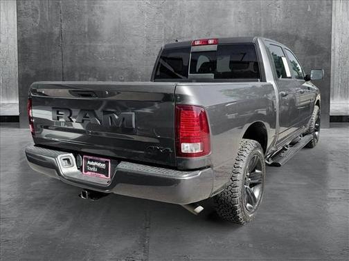 2018 RAM 1500 Night Crew Cab 4x4 5'7' Box