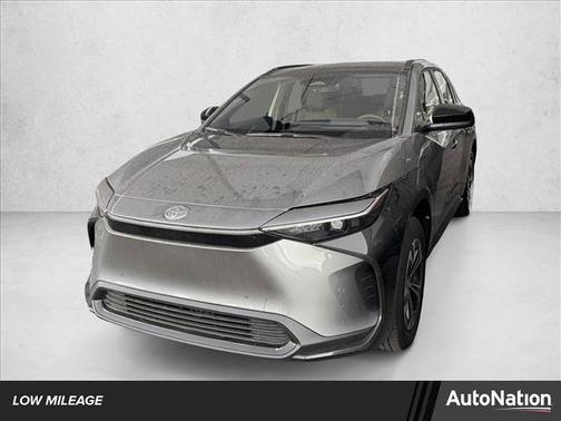 2025 Toyota bZ4X XLE