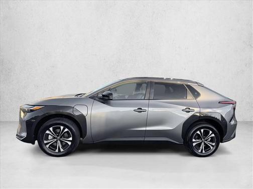 2025 Toyota bZ4X XLE