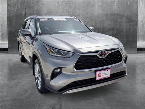 2025 Toyota Highlander Hybrid Platinum