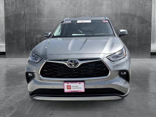 2025 Toyota Highlander Hybrid Platinum