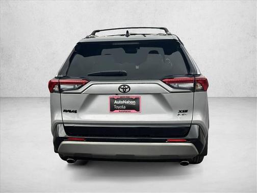 2025 Toyota RAV4 Hybrid SE