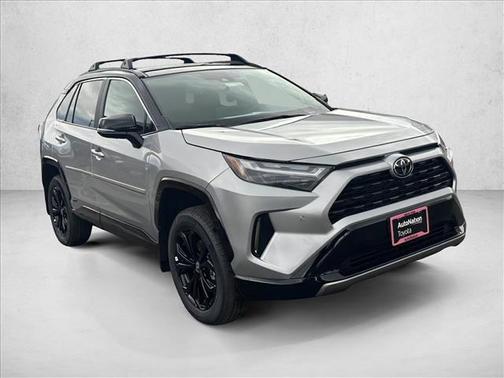 2025 Toyota RAV4 Hybrid SE