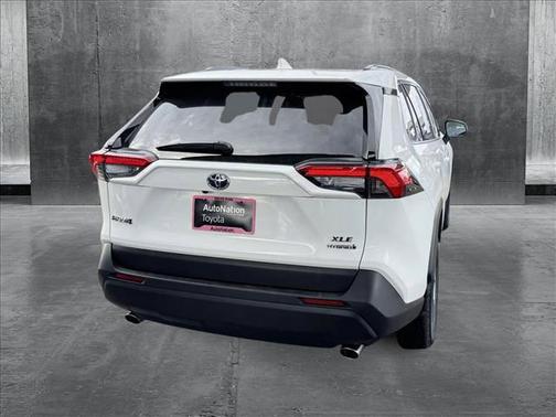 2024 Toyota RAV4 Hybrid XLE