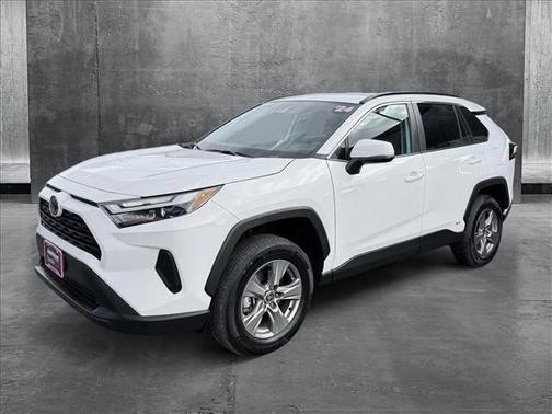 2024 Toyota RAV4 Hybrid XLE