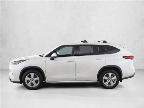 Blizzard Pearl 2021 Toyota Highlander LE