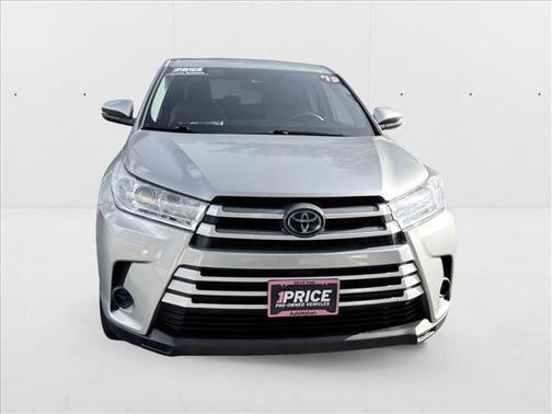 2019 Toyota Highlander LE