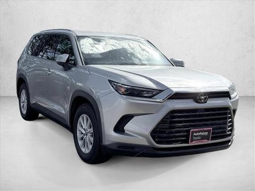 Celestial Silver Metallic 2025 Toyota Grand Highlander XLE