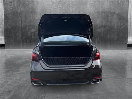 2019 Toyota Avalon XLE