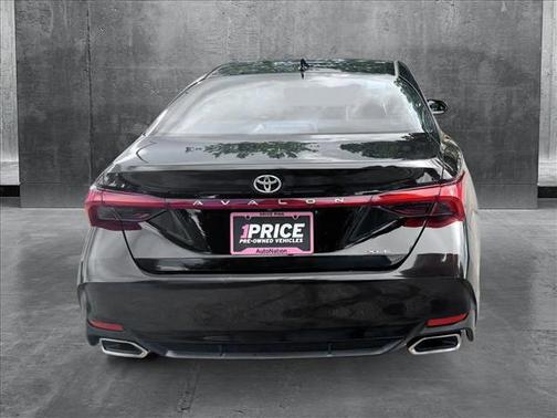 2019 Toyota Avalon XLE