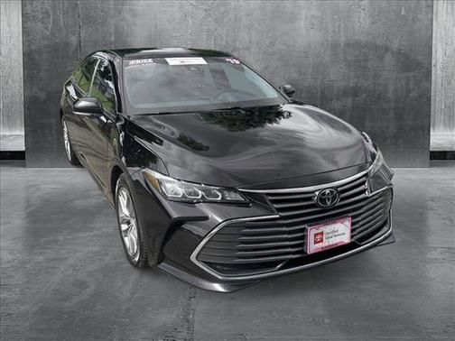 2019 Toyota Avalon XLE