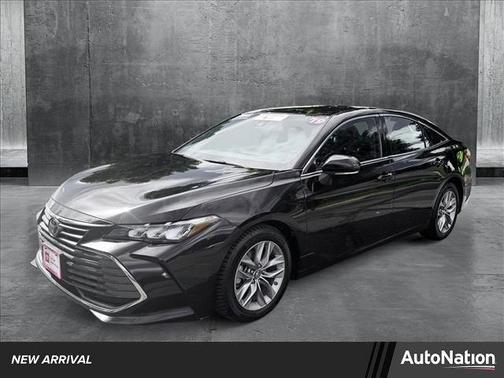 2019 Toyota Avalon XLE
