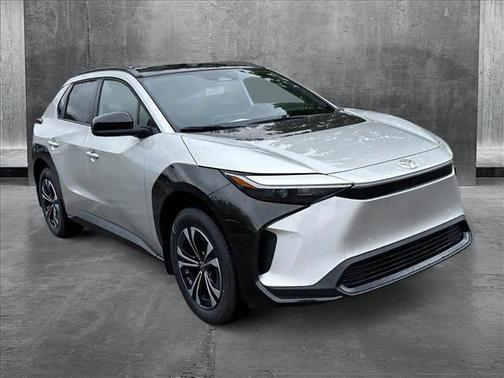 2025 Toyota bZ4X XLE