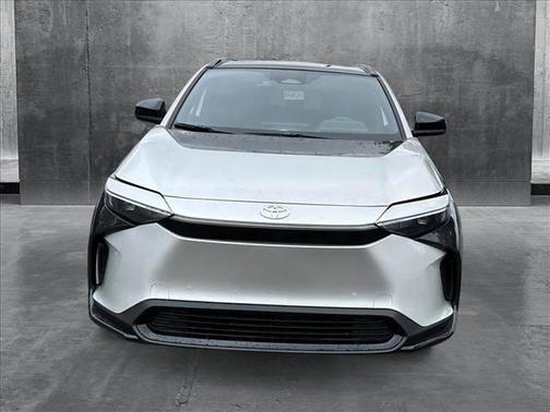 2025 Toyota bZ4X XLE