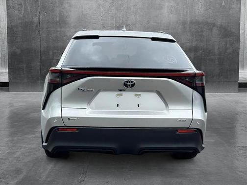 2025 Toyota bZ4X XLE