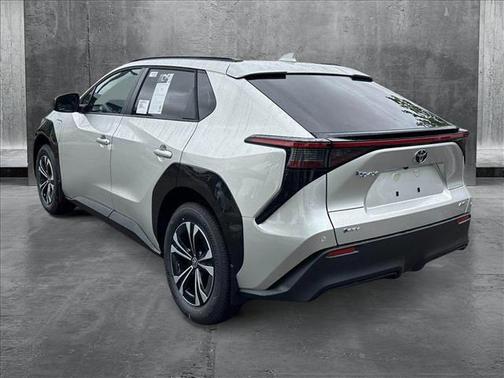 2025 Toyota bZ4X XLE