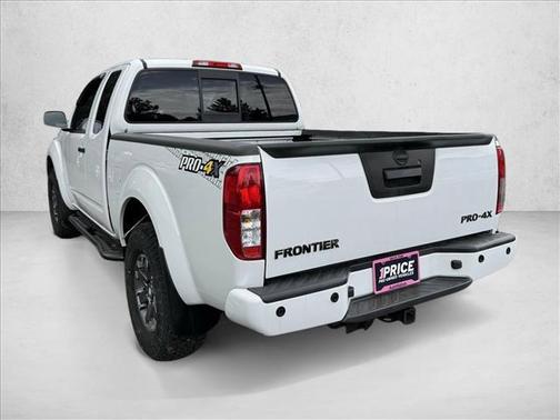 Glacier White 2018 Nissan Frontier SV