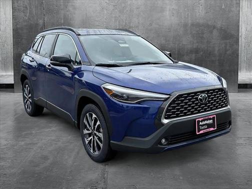 2025 Toyota Corolla Cross XLE