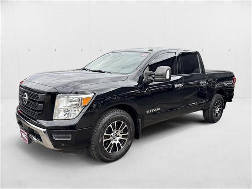 2021 Nissan Titan SV