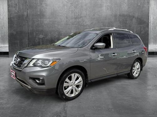 2019 Nissan Pathfinder SL