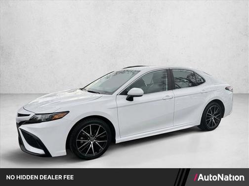 Ice Cap 2024 Toyota Camry SE