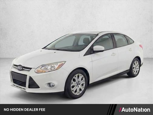 Oxford White 2012 Ford Focus SE
