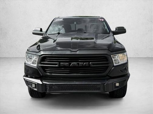 Diamond Black Crystal Pearlcoat 2019 RAM 1500 Big Horn