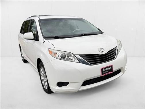 2013 Toyota Sienna LE