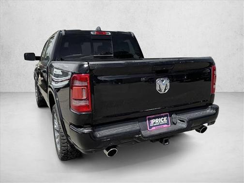Diamond Black Crystal Pearlcoat 2020 RAM 1500 Laramie